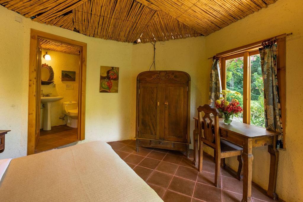 Jenna'S River Bed And Breakfast Jucanya Exterior photo