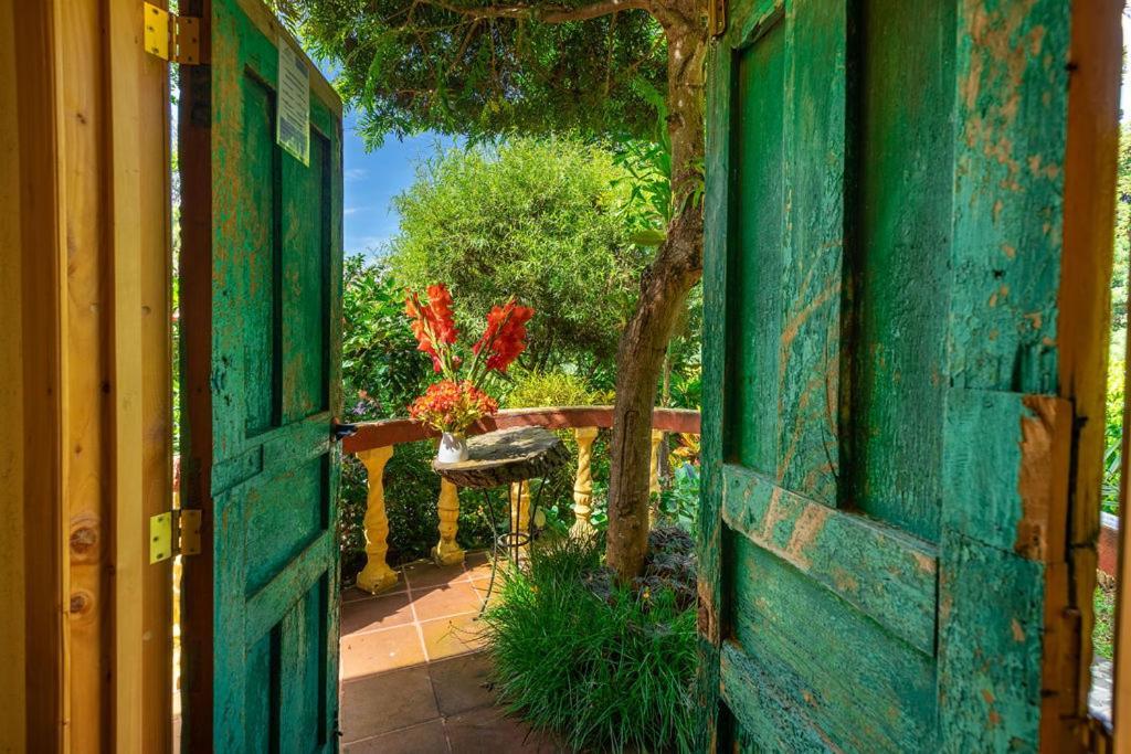 Jenna'S River Bed And Breakfast Jucanya Exterior photo